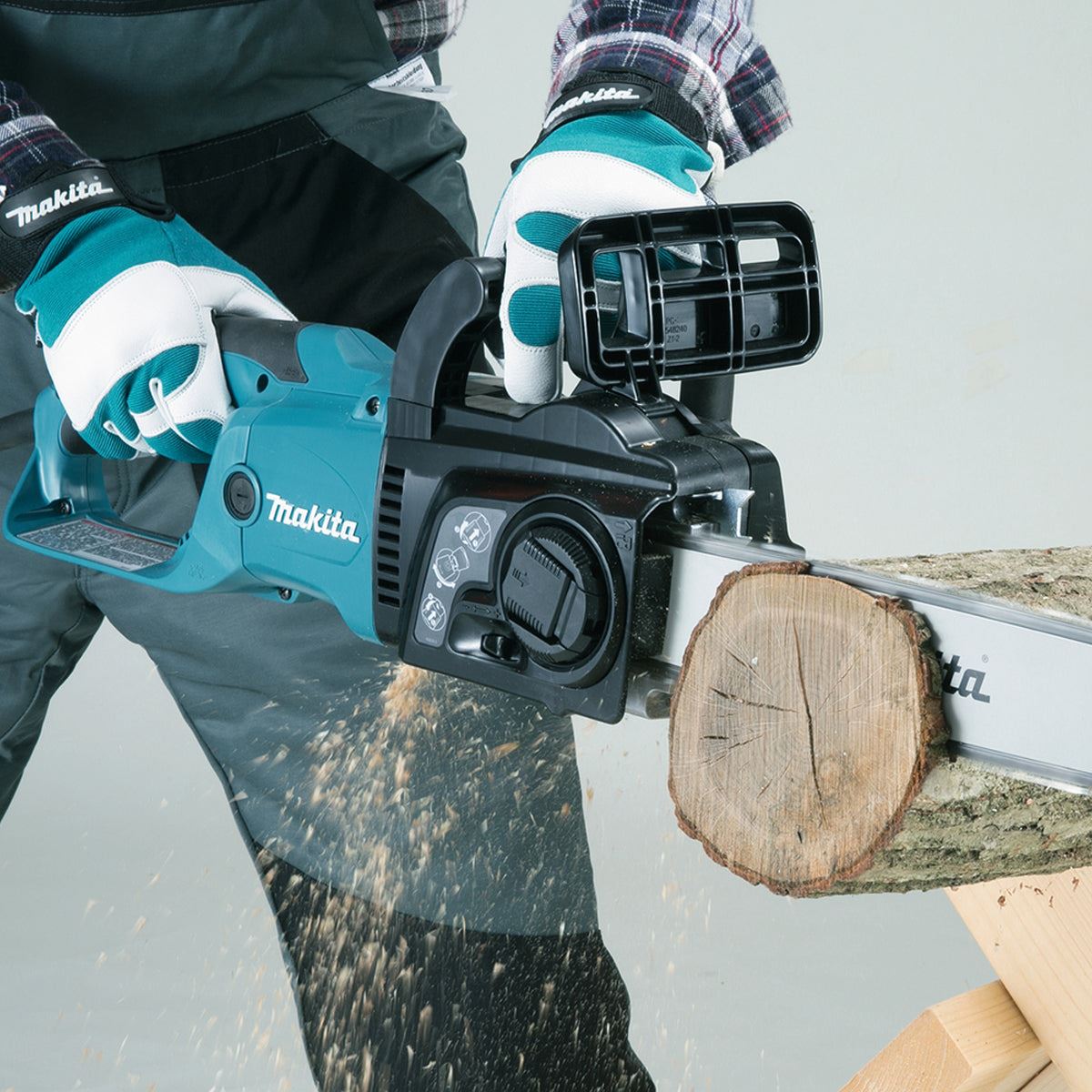 Makita UC4051A/1 40cm Electric Chainsaw 1570W/110V