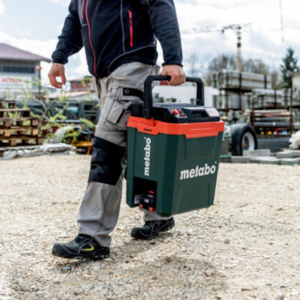 Metabo KB 18 BL 18V Brushless 24L Cooling Box with 1 x 8.0Ah Battery & Charger