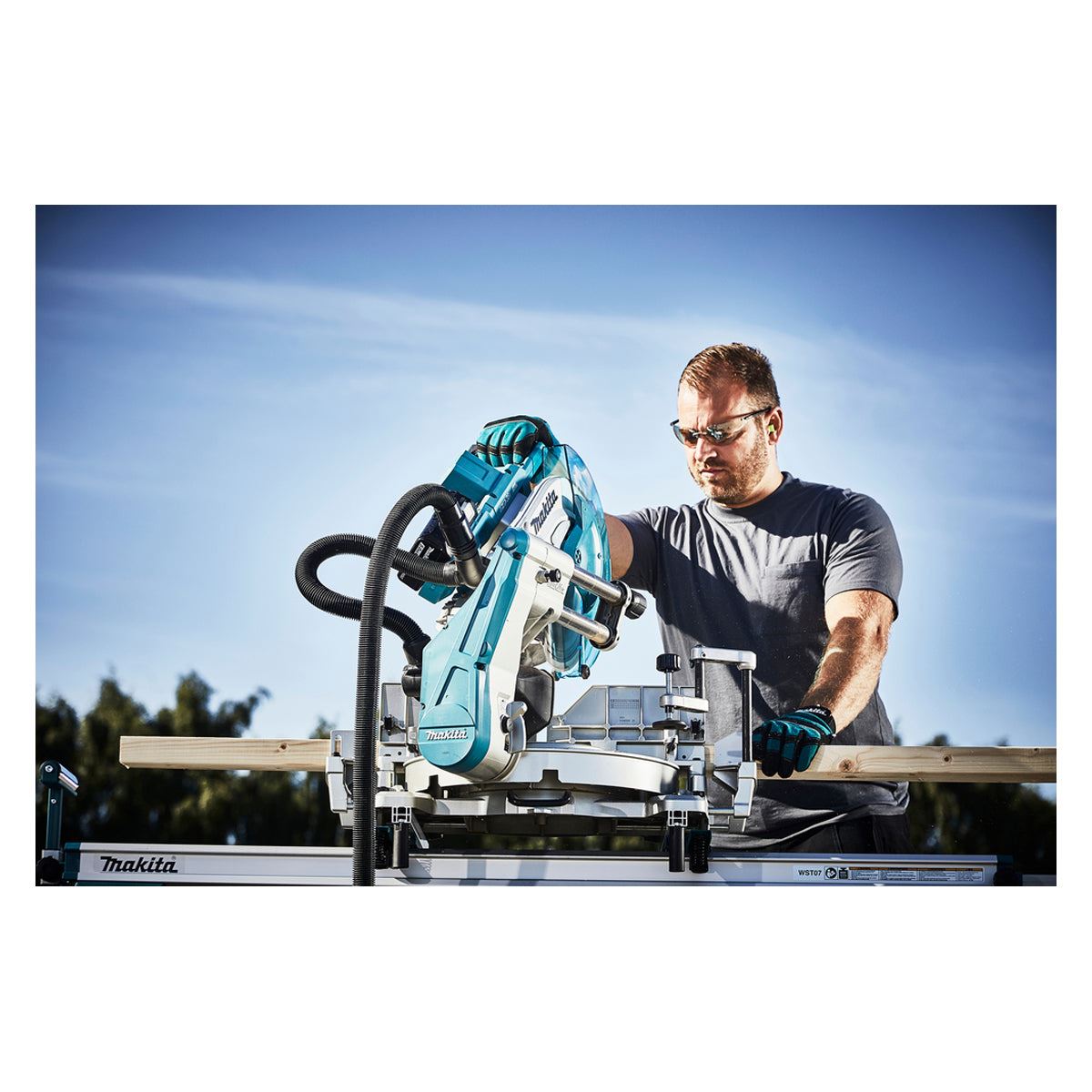 Makita DLS211ZU 36V LXT 305mm Slide Compound Mitre Saw Body Only