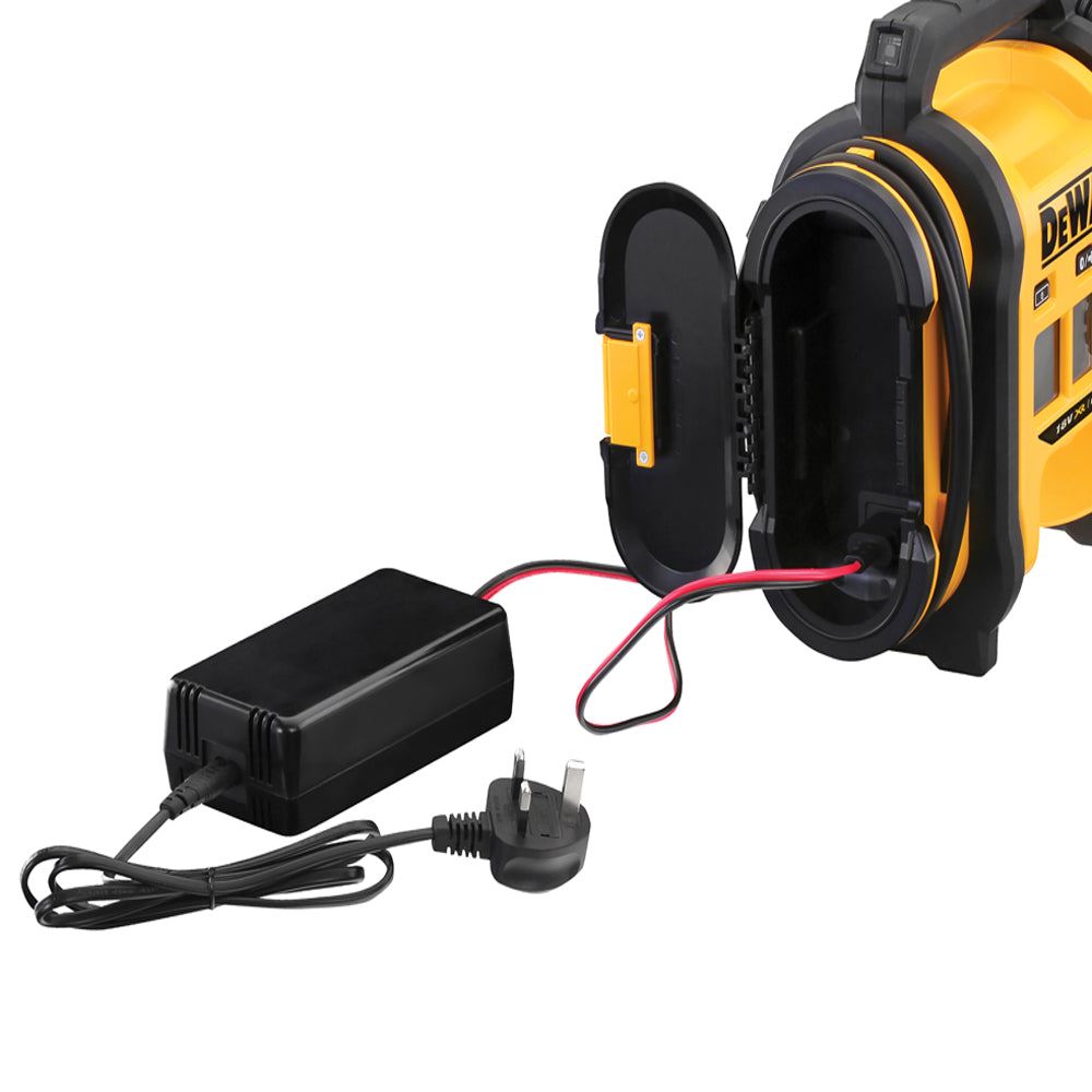 Dewalt DCC018N-XJ 18V XR Tyre Inflator with 1 x 4.0Ah Battery & Charger