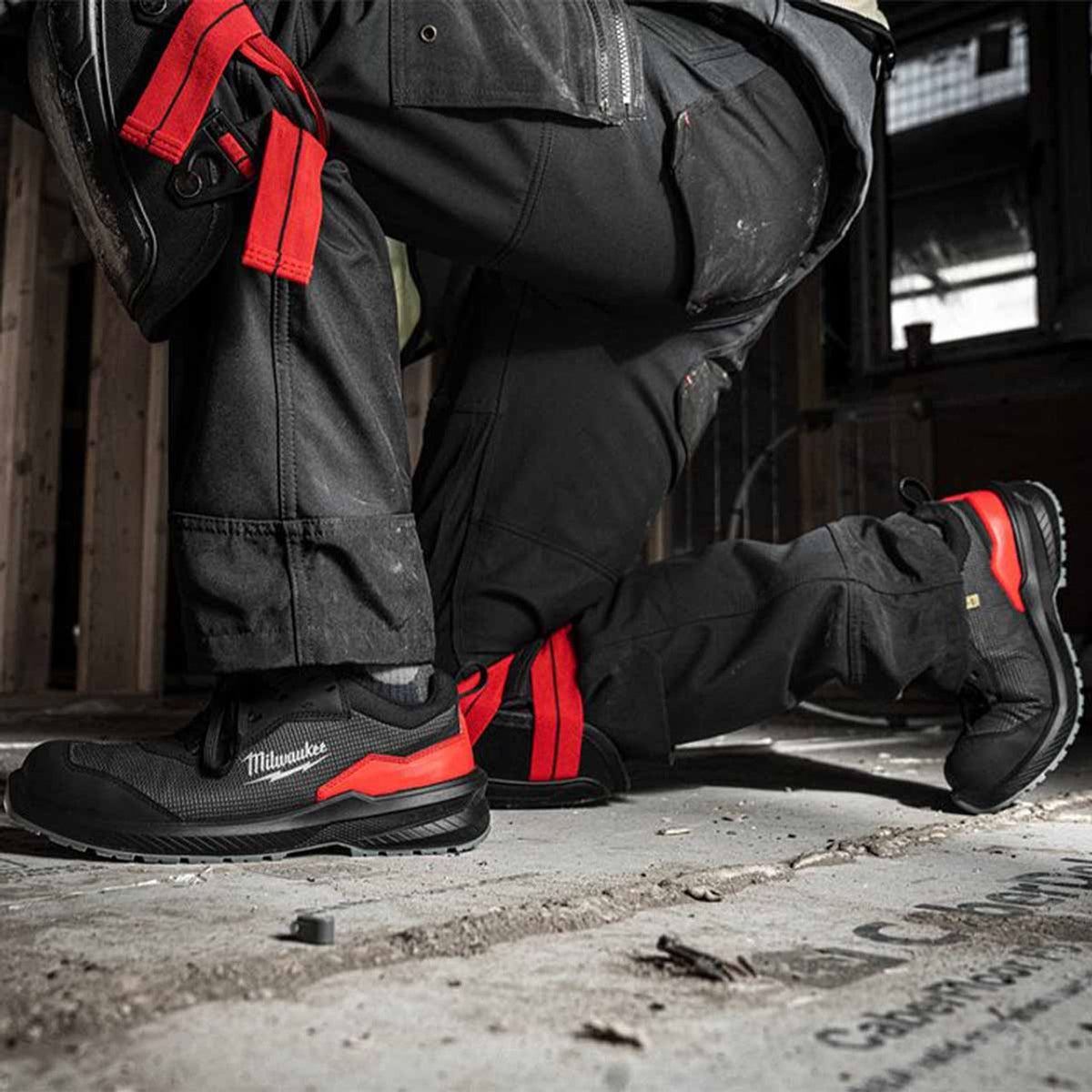Milwaukee Flextred S1PS Safety Trainers Black Size 10 - 4932493696 Item Condition Used