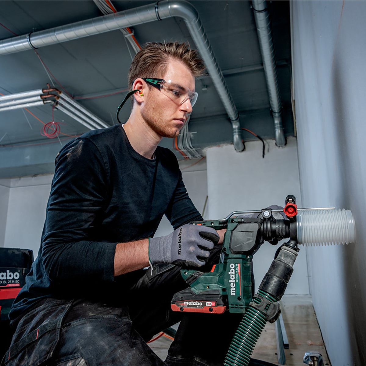 Metabo BH 18 LTX BL 16 18V Brushless SDS+ Rotary Hammer with 1 x 4.0Ah Battery Charger & Metabox