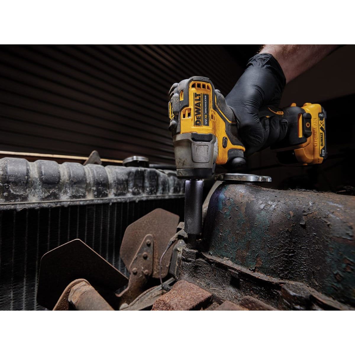Dewalt DCF902D2 12V Brushless 3/8-Inch Impact Wrench With 2 x 2.0Ah Batteries, Charger & Carry Case