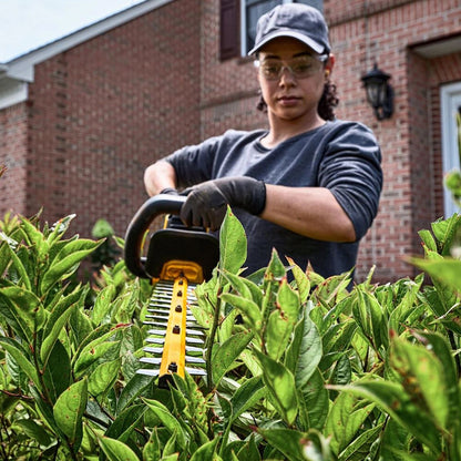 Dewalt DCMHT573N-XJ 54V XR FlexVolt Brushless Hedge Trimmer with 1 x 9.0Ah Battery & Charger