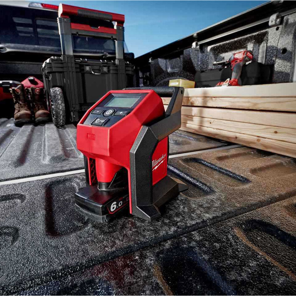 Milwaukee M12BI-0 M12 12V Sub Compact Inflator with 1 x 6.0Ah Battery & Charger