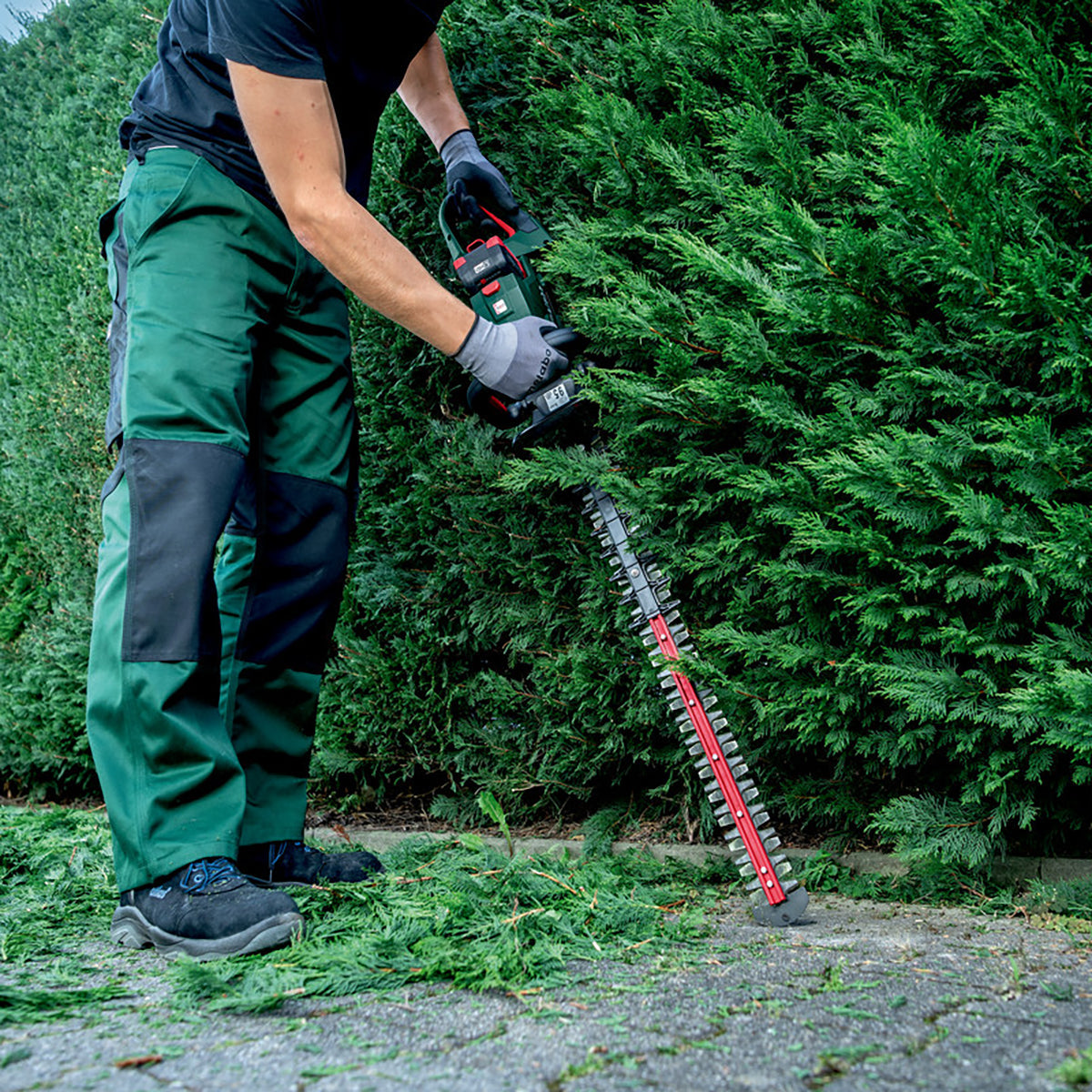 Metabo HS 18 LTX BL 55 18V Brushless 55cm Hedge Trimmer with 1 x 5.2Ah Battery & Charger