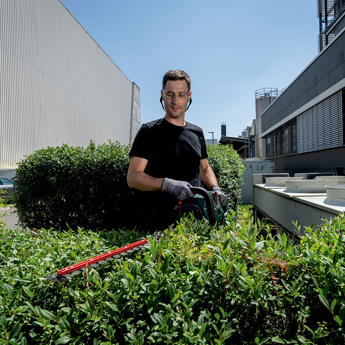 Metabo HS 18 LTX BL 55 18V Brushless 55cm Hedge Trimmer with 1 x 5.2Ah Battery & Charger