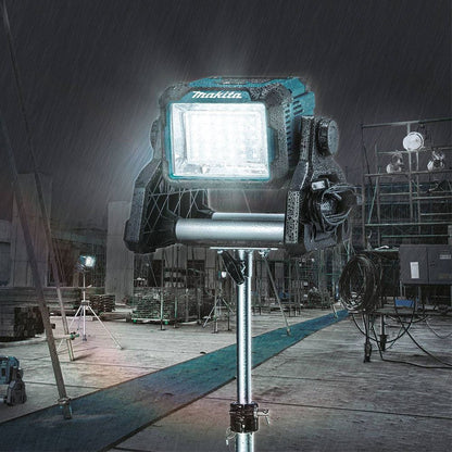 Makita DML811/1 14.4V - 18V LXT Li-ion Cordless LED Worklight with 1 x 5.0Ah Battery & Charger