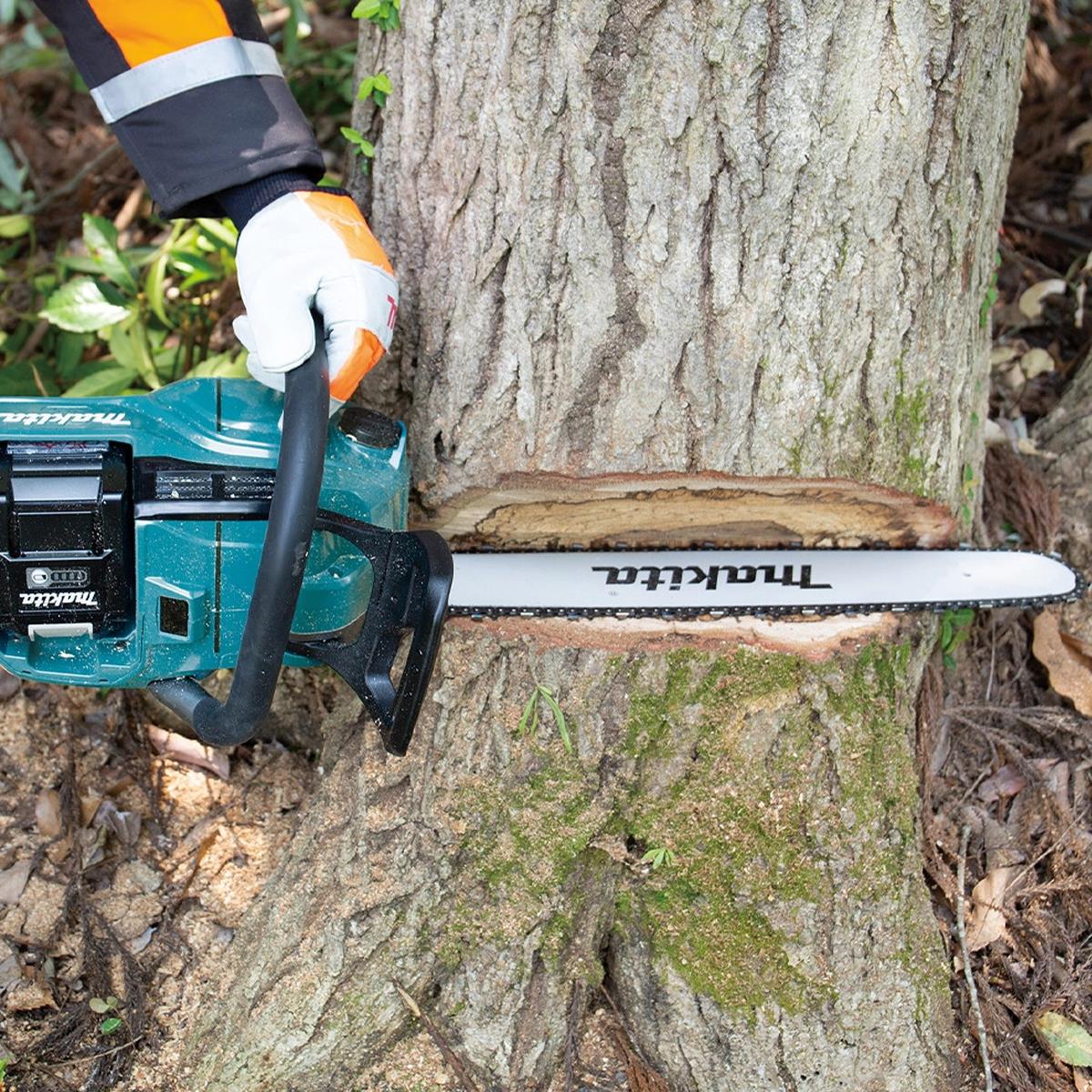 Makita UC030GZ 40V Max XGT Brushless 50cm Chainsaw Body Only