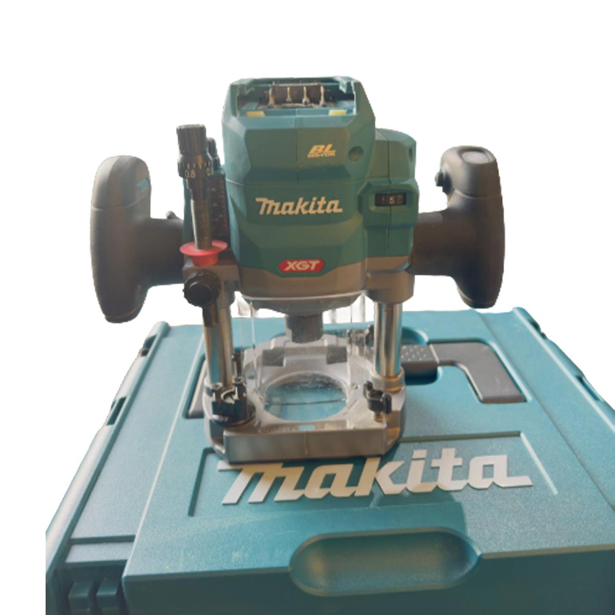 Makita RP001GZ02 40VMax XGT Brushless 1/2" Router With Type 4 Case Item Condition Seller Refurbished