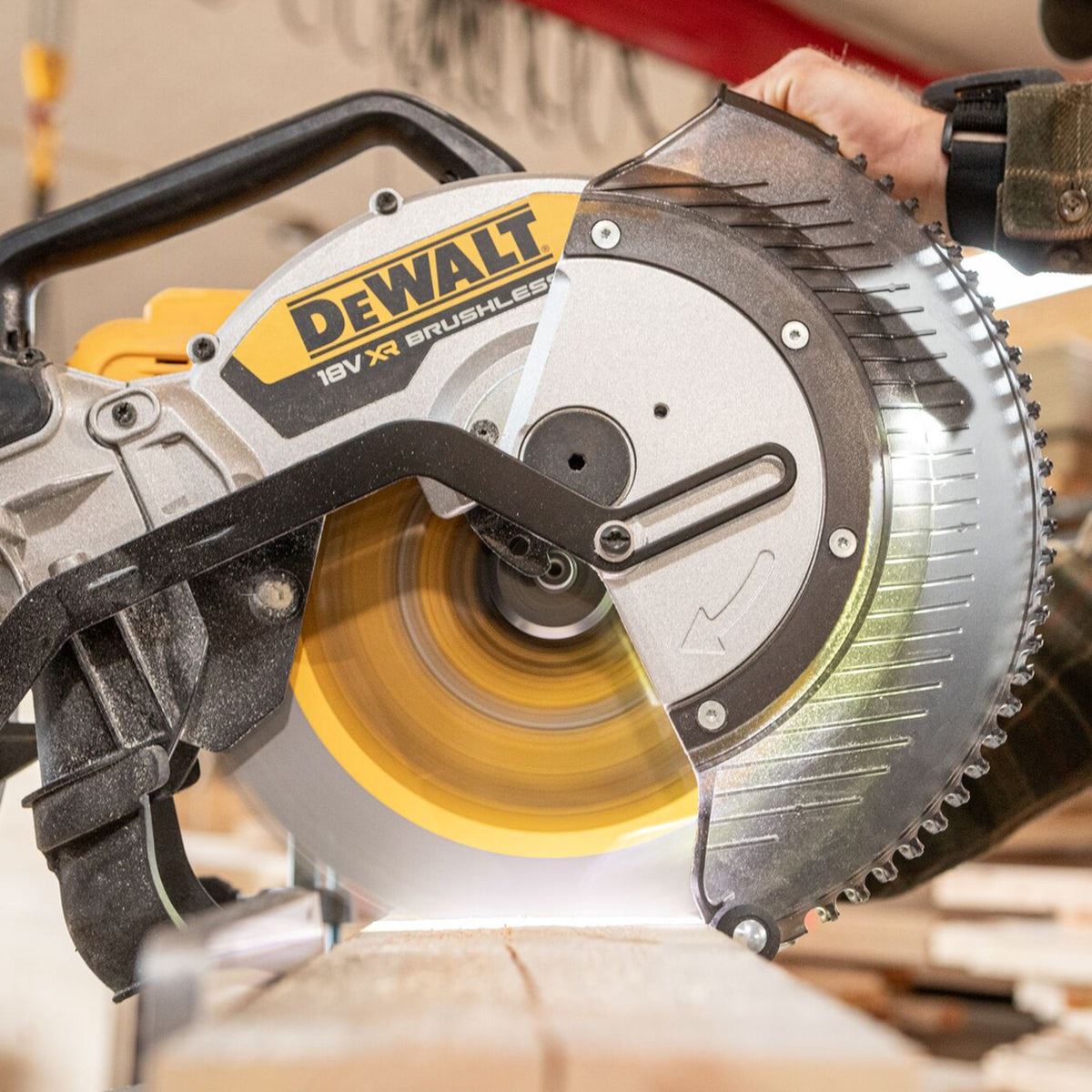 DeWalt DCS782N-XJ 18V XR Brushless Mitre Saw with Universal Leg stand