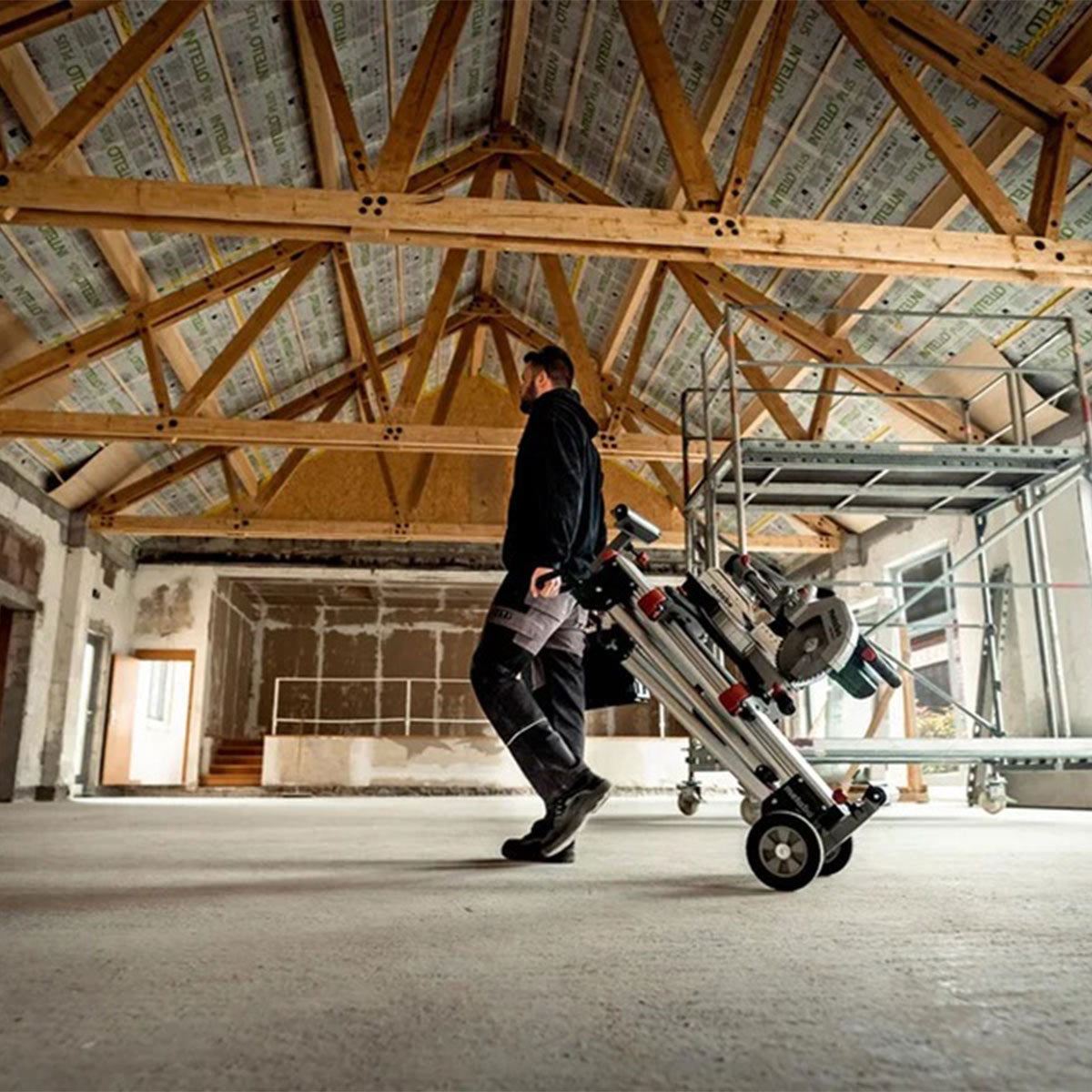 Metabo KGS 216 M 216mm Single Bevel Sliding Mitre Saw with Sliding Function 240V/1500W 613216380