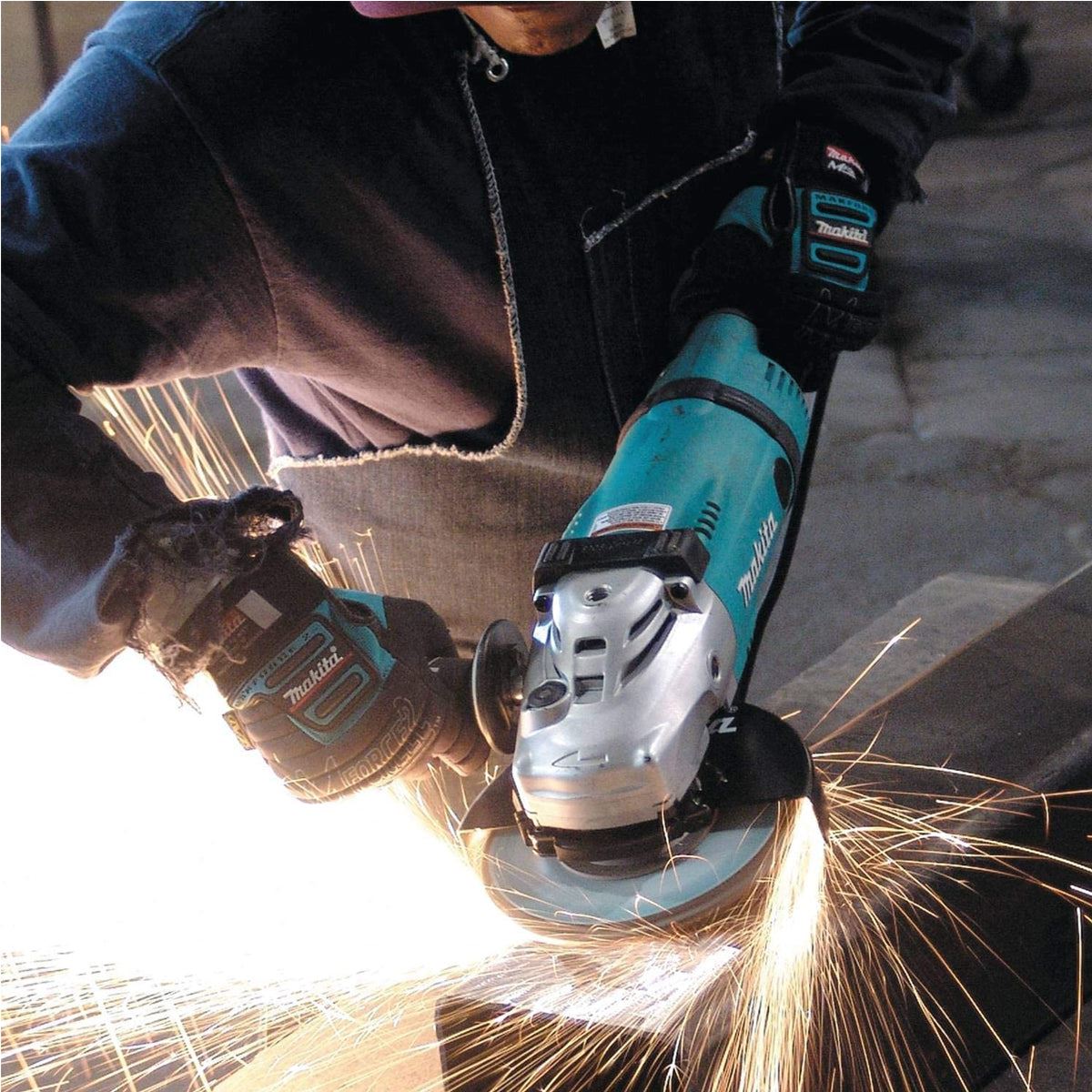 Makita GA9040S/1 9"/230mm Soft Start Angle Grinder 110V