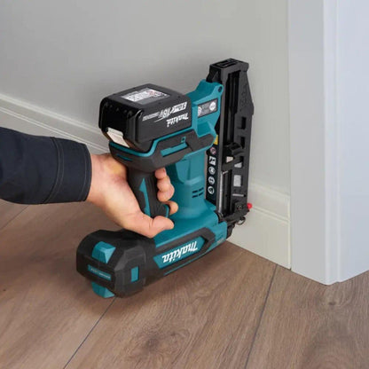 Makita DBN601ZJ 18V LXT Brushless 16Ga Straight Finishing Nailer With 1 x 5.0Ah Battery Charger & Case