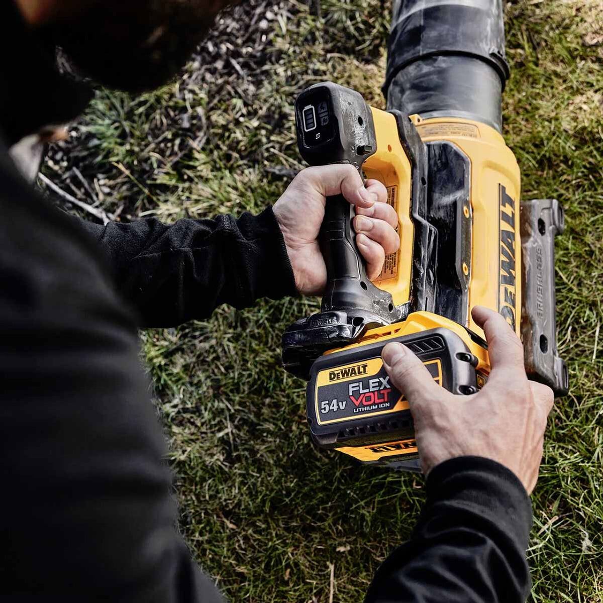 Dewalt DCMBL777N-XJ 54V XR FlexVolt Brushless Axial Blower with 1 x 9.0Ah Battery & Charger