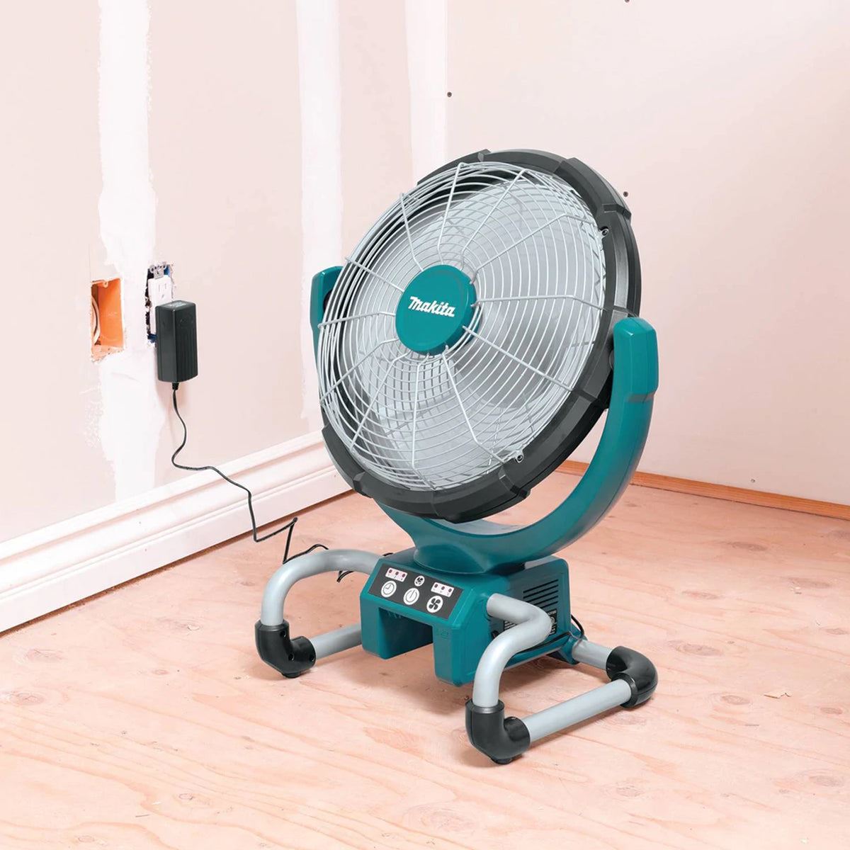 Makita DCF300Z 18V LXT Cordless Fan with 1 x 5.0Ah Battery & Charger