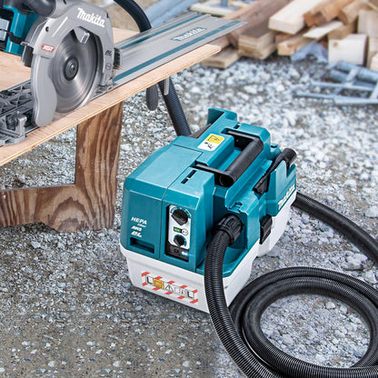 Makita VC013GLZ03 40V Max XGT Brushless Vacuum Cleaner with 1 x 2.5Ah Battery & Charger