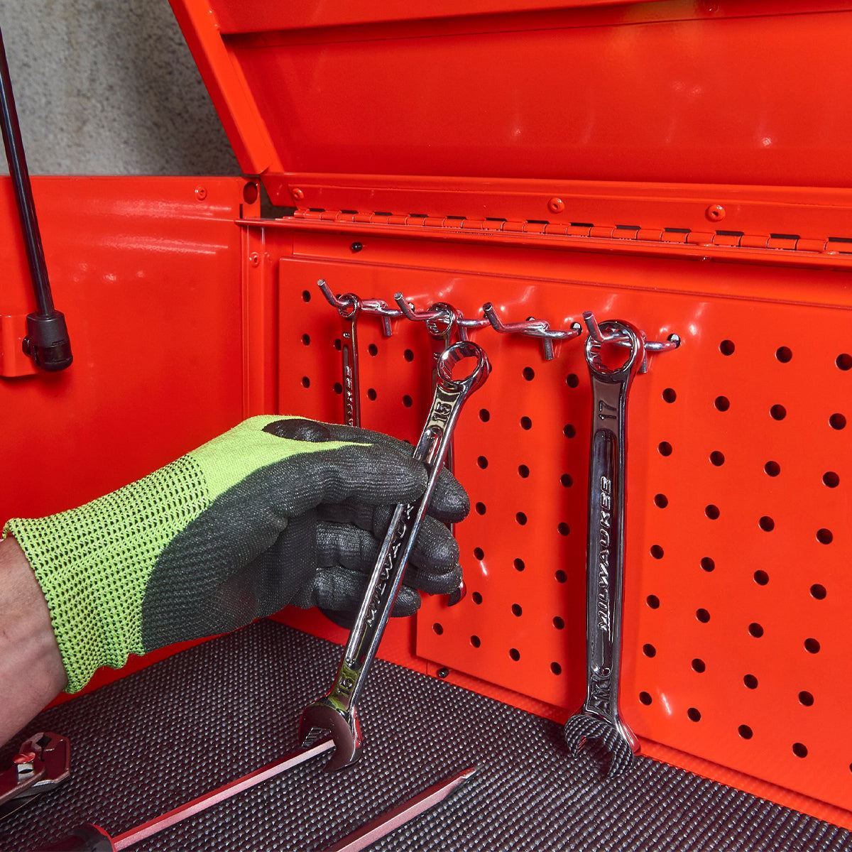Milwaukee SWC40-1 Toolguard 40" / 102cm Steel Work Cart 4932478857