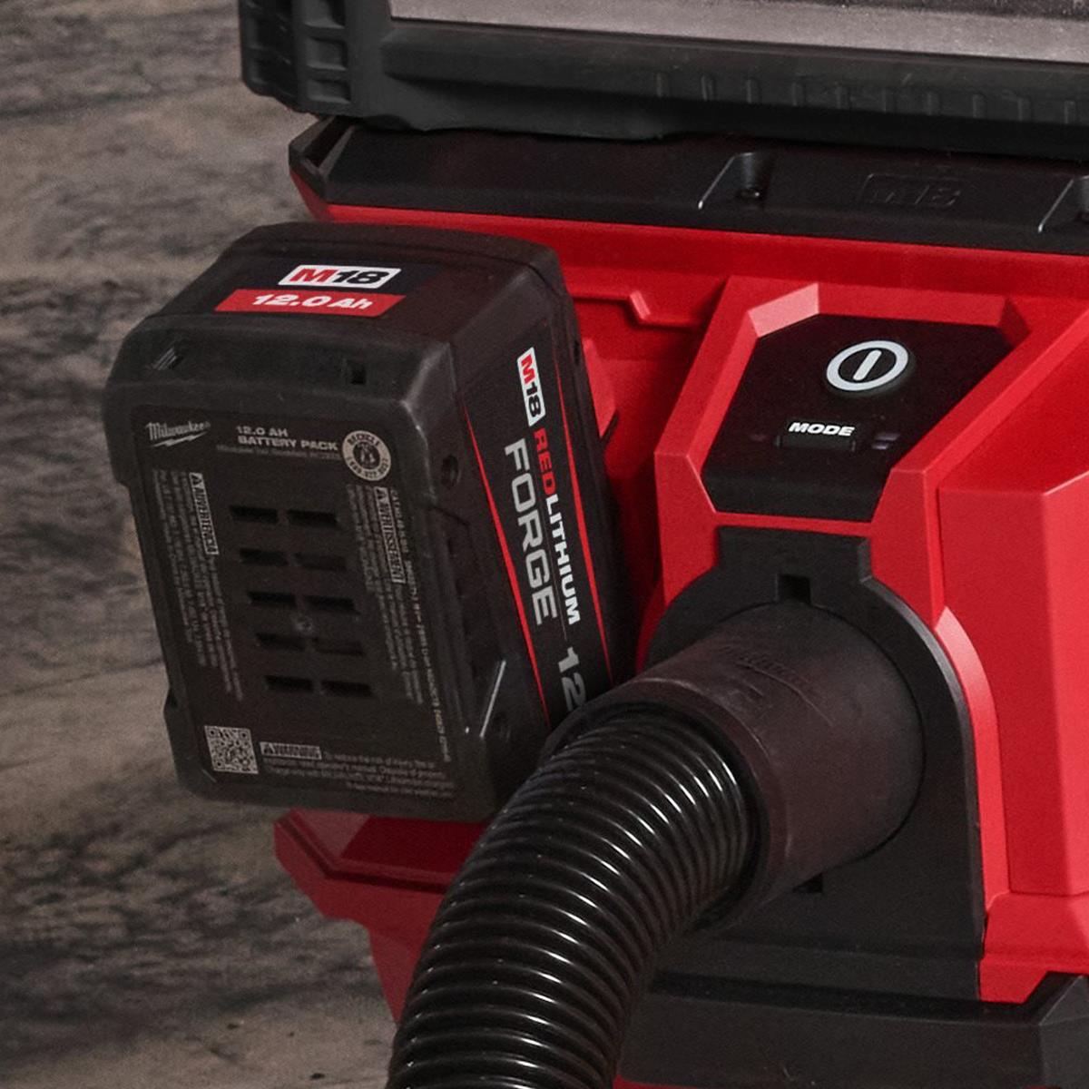 Milwaukee M18FVC23L-0 18V Brushless Wet & Dry Vacuum Cleaner with 1 x 8.0Ah Battery & Charger