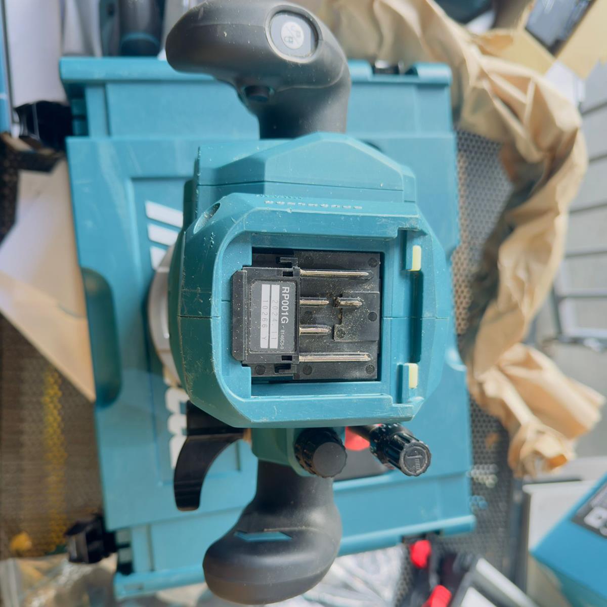 Makita RP001GZ02 40VMax XGT Brushless 1/2" Router With Type 4 Case Item Condition Seller Refurbished