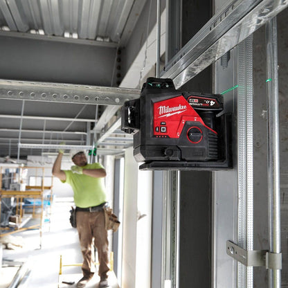 Milwaukee M123PL-0C 12V 360° 3-Plane Green Laser with 1 x 3.0Ah Battery Charger & Case
