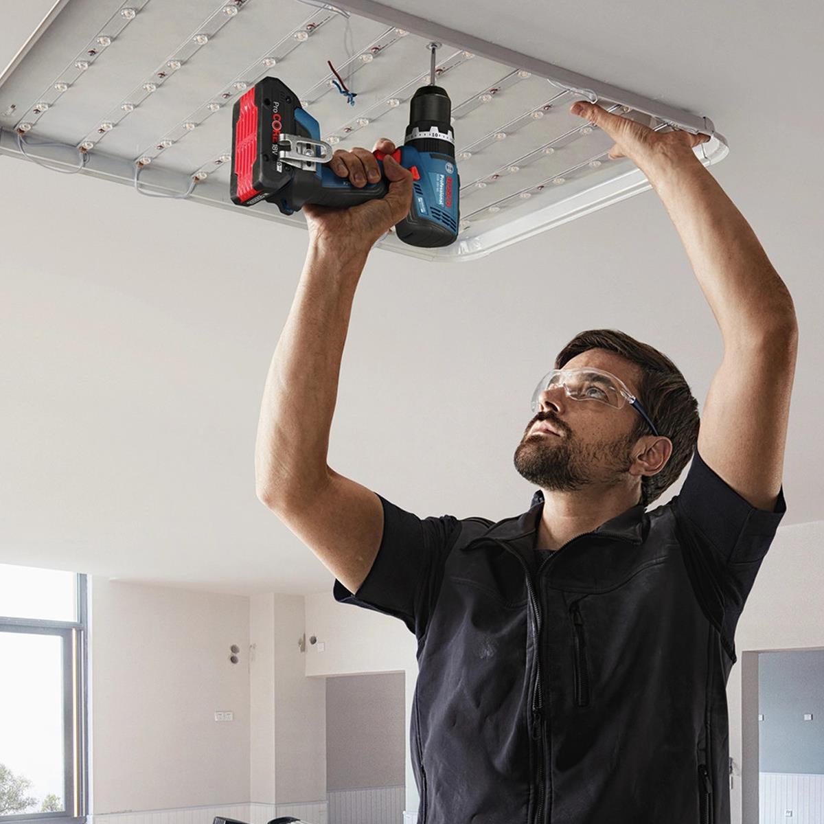 Bosch GSB 18V-65 18V Brushless Combi Drill with 1 x 4.0Ah Battery & Charger